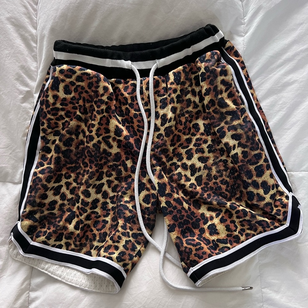 Mnml mesh lined basketball street shorts XS